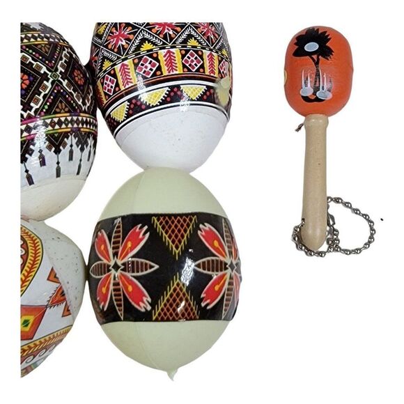 VINTAGE Plastic Easter Eggs Pysanky Ukranian Mixed Pattern SET OF 17 Ukraine - Picture 4 of 6